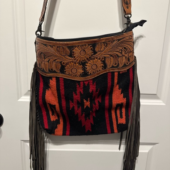 American Darling Handbags - American Darling Southwest Pattern Crossbody Bag - Brown and Black